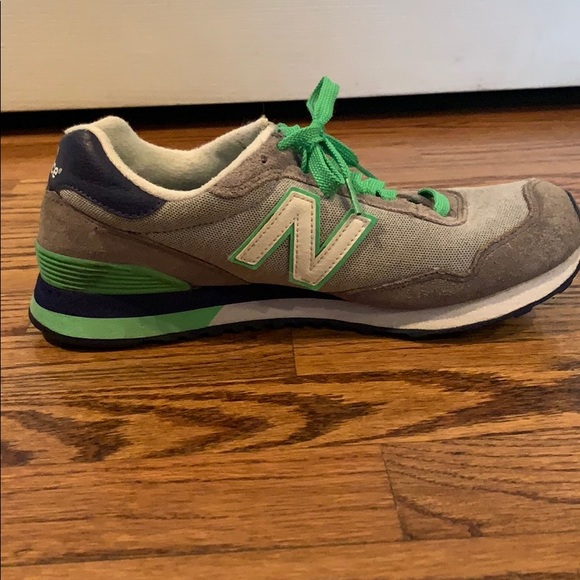 Women’s 515 New Balance Size 7.5 - Picture 3 of 4